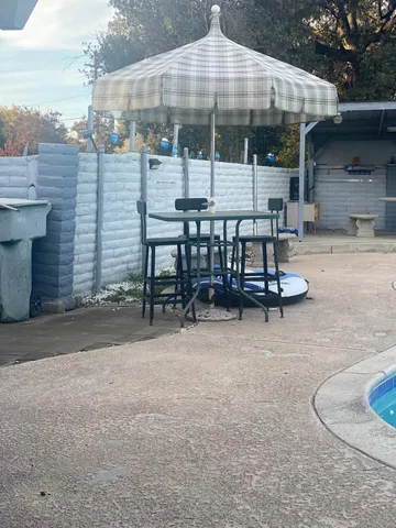 a view of a bathroom