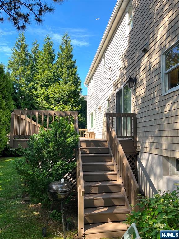 730 Floyd Street Englewood Cliffs, NJ 07632 - Photo 42 of 47
