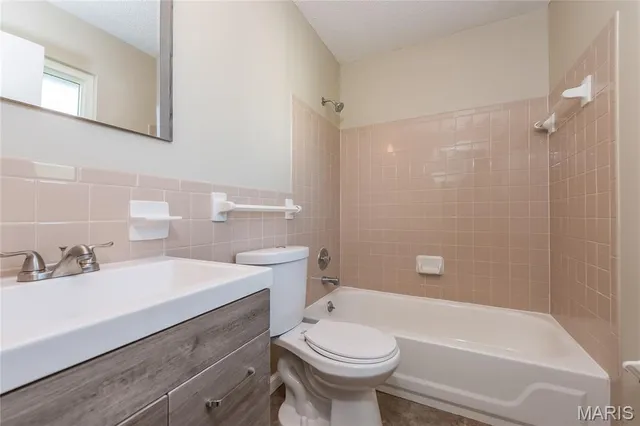 $2,160 | 1167 Musket Drive, St. Charles, MO 63304