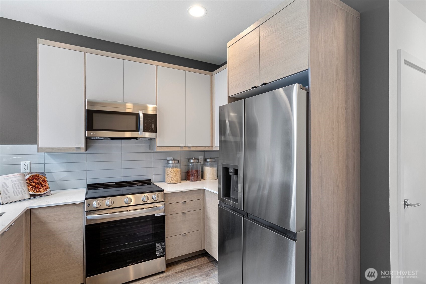 2525 29th Avenue South, Unit E Seattle, WA 98144 - Photo 4 of 25