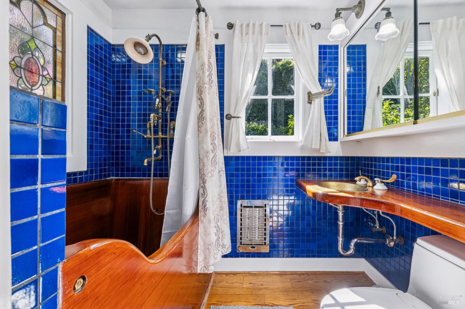 157 Beach Road Belvedere, CA 94920 - Photo 22 of 53 Gallery Image 22