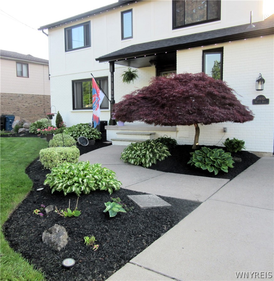 3410 Miller Road Niagara, NY 14304 - Photo 1 of 1 Professional Landscaping!