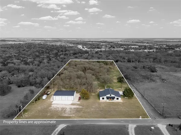 $685,000 | 250 Elesha Lane, Eddy, TX 76524