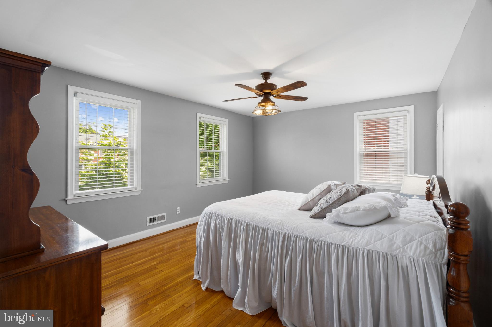 1517 Dellsway Road Towson, MD 21286 - Photo 14 of 34 Primary bedroom
