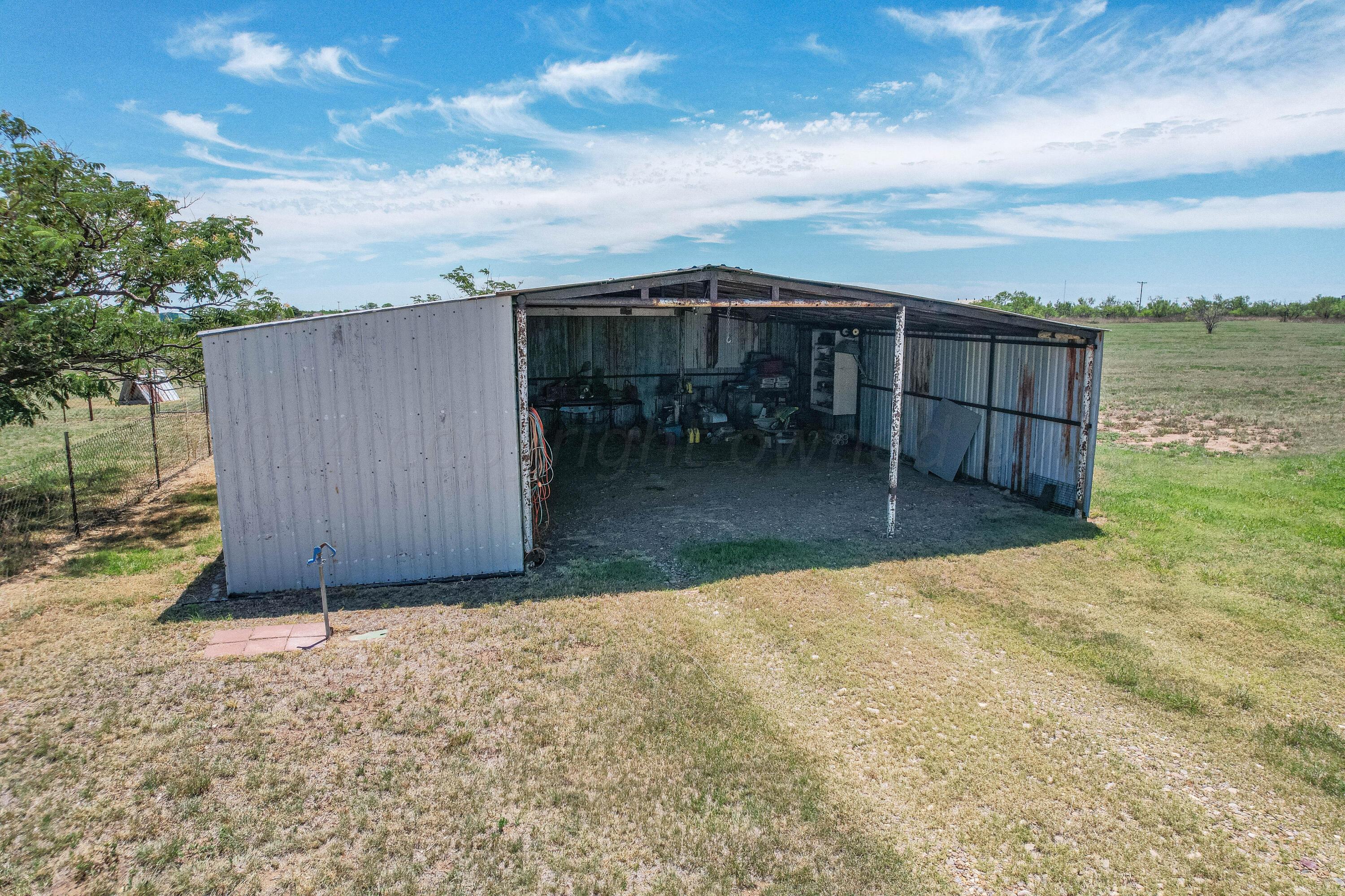 9750 Amarillo Road Fritch, TX 79036 - Photo 18 of 48 img (18 of 49)