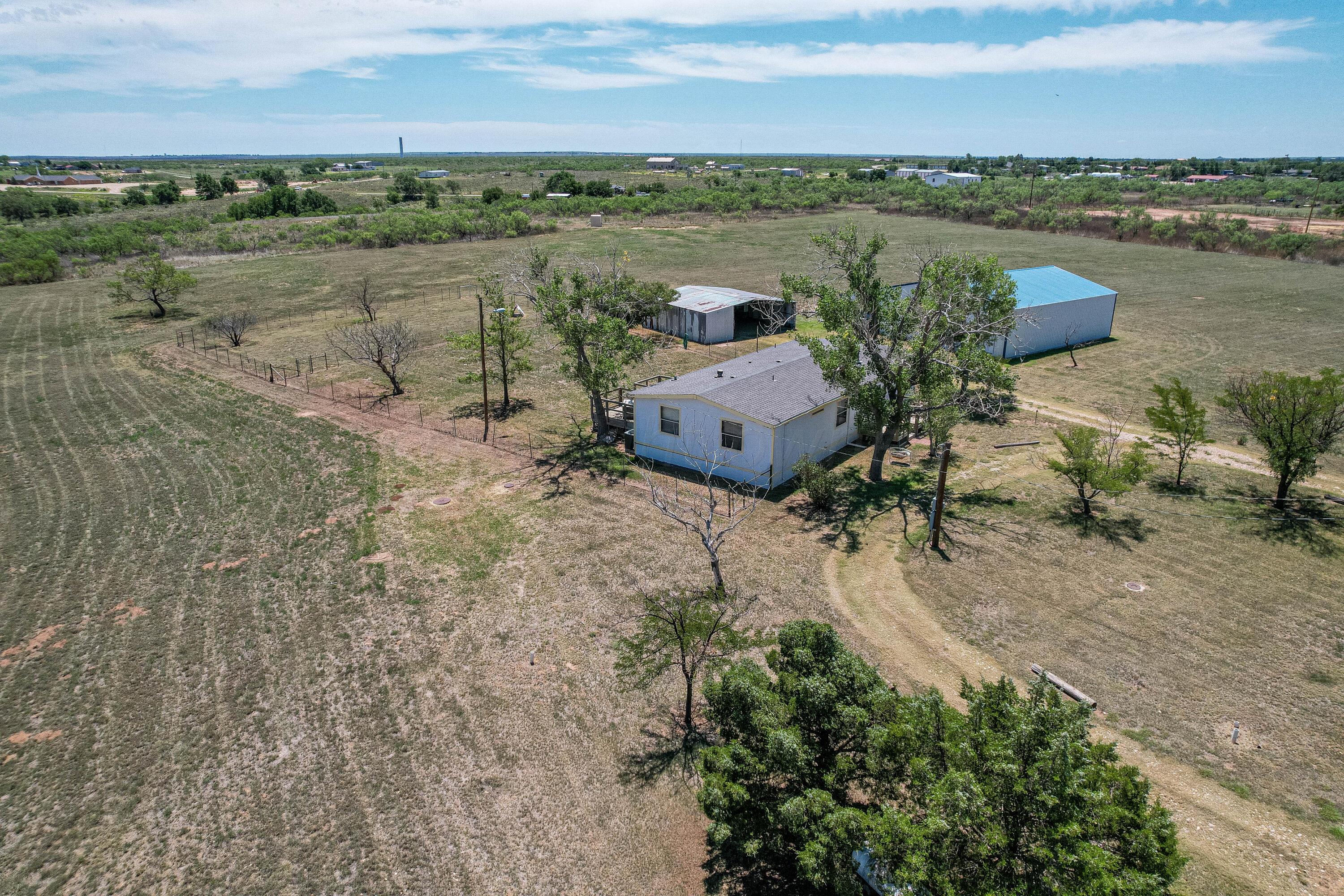 9750 Amarillo Road Fritch, TX 79036 - Photo 25 of 48 img (25 of 49)