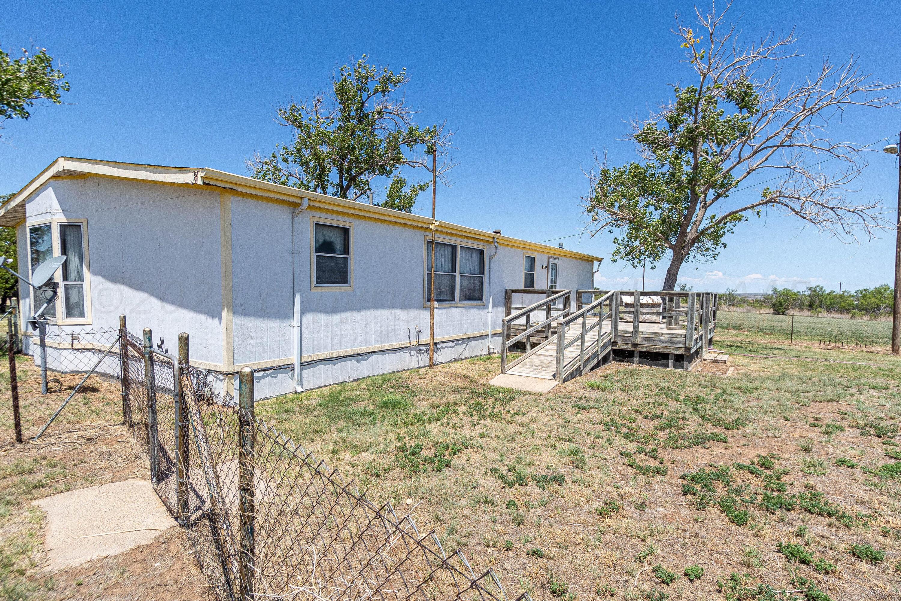 9750 Amarillo Road Fritch, TX 79036 - Photo 30 of 48 img (30 of 49)