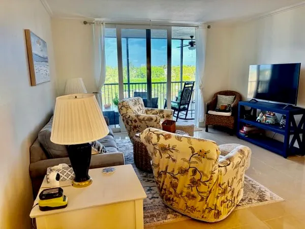 $3,000 | 740 East Ocean Avenue, Unit 407, Boynton Beach, FL 33435