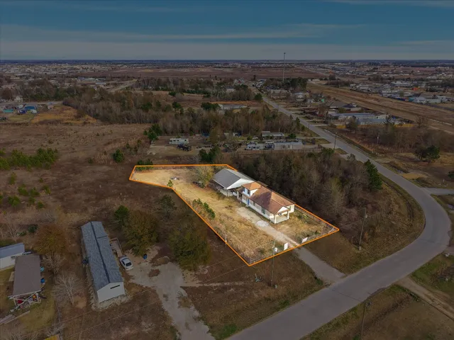 $265,000 | 1833 County Road 3556, Cleveland, TX 77327