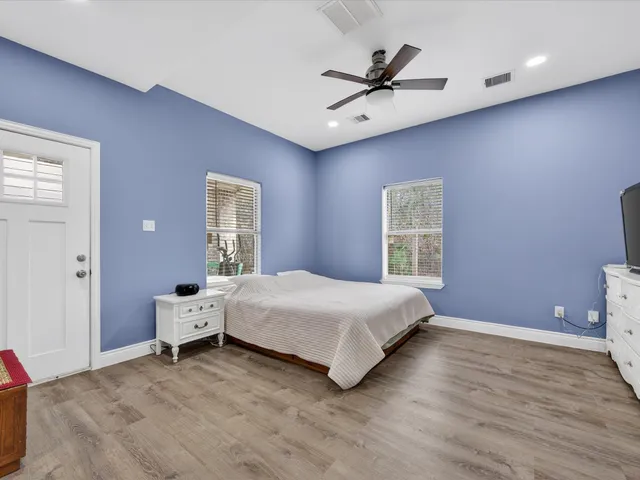 $265,000 | 1833 County Road 3556, Cleveland, TX 77327