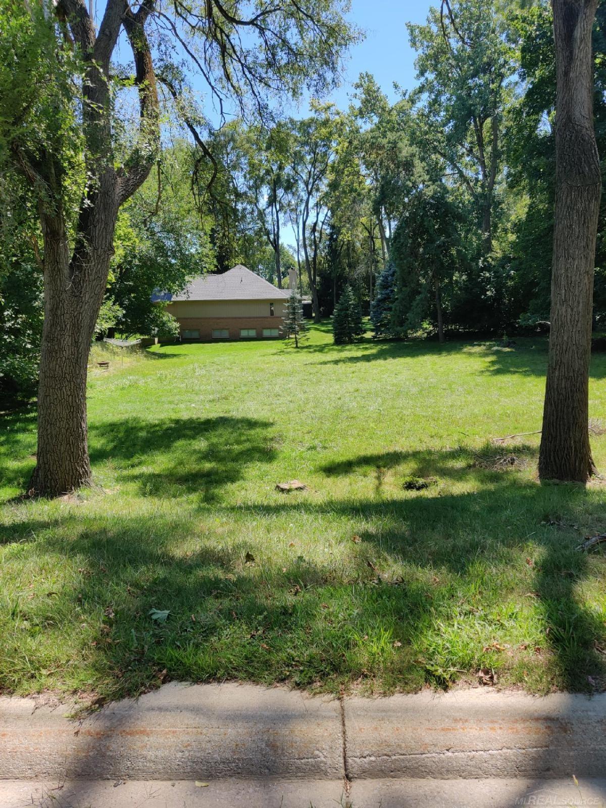 990 Bloomer Road Rochester Hills, MI 48307 - Photo 5 of 5