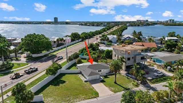 $1,690,000 | 1160 Morningside Place, Sarasota, FL 34236
