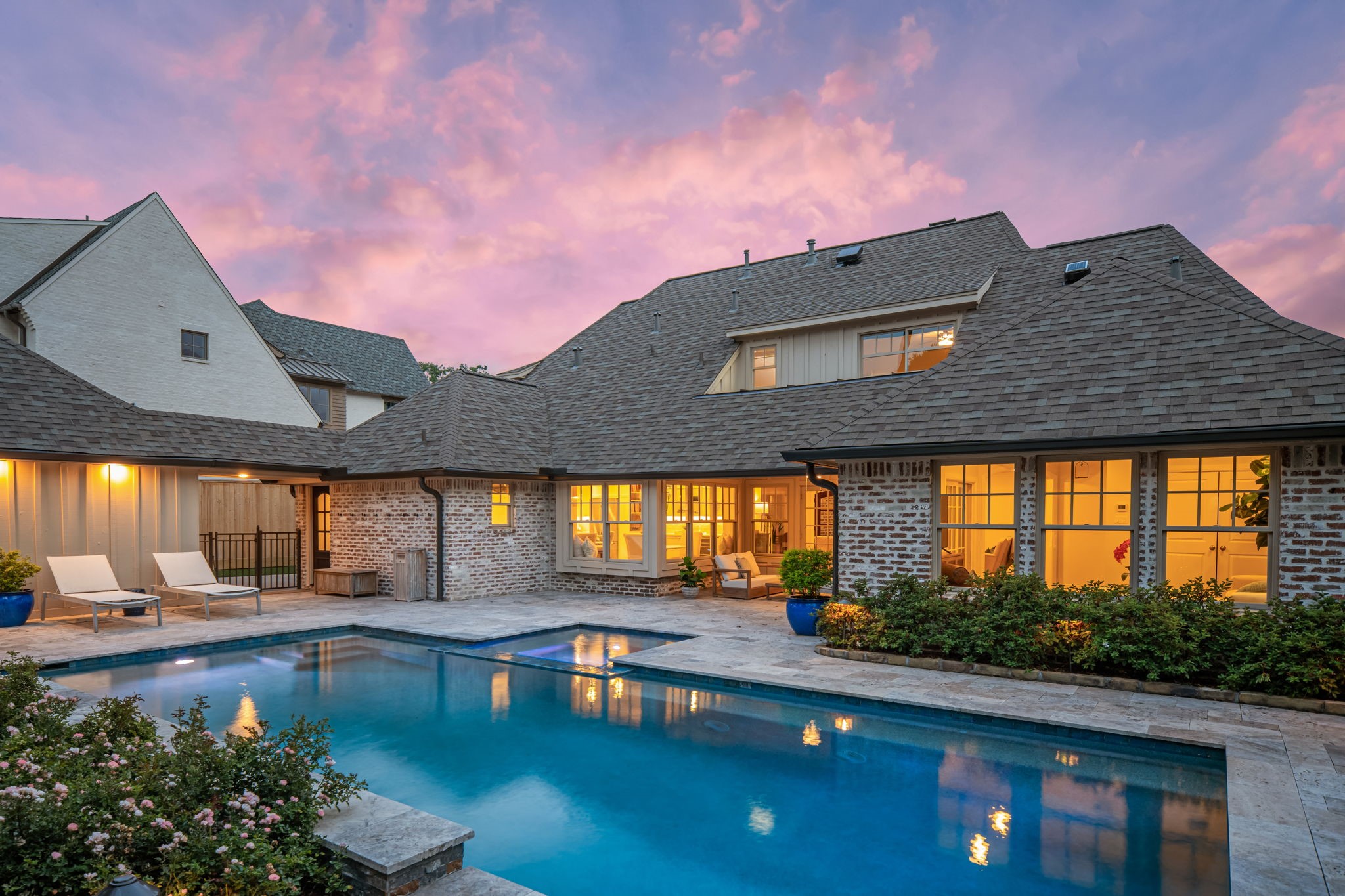 13614 Apple Tree Road Houston, TX 77079 - Photo 36 of 38 a view of a house with swimming pool and a yard
