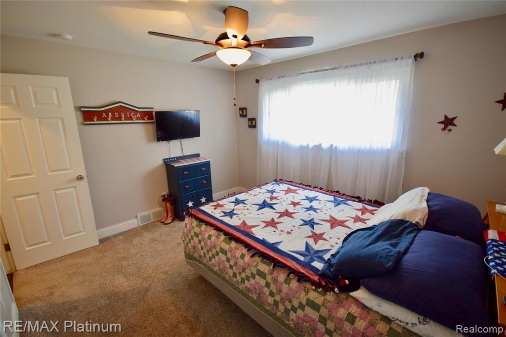 413 Holland Road Flushing, MI 48433 - Photo 30 of 46
