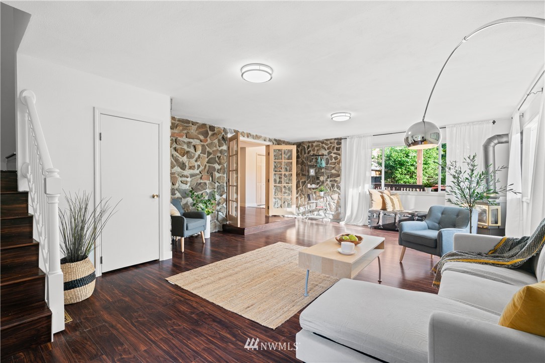 2150 Union Avenue Northeast Renton, WA 98059 - Photo 14 of 38 Gallery Image 14