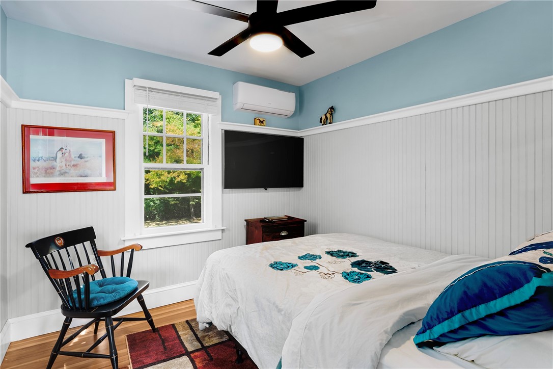 346 Post Road Westerly, RI 02891 - Photo 18 of 32