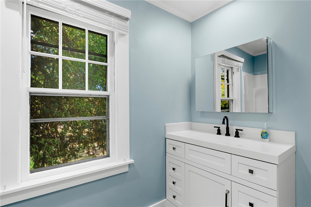 346 Post Road Westerly, RI 02891 - Photo 21 of 32