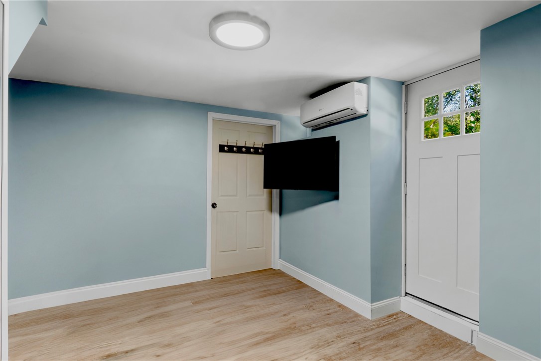 346 Post Road Westerly, RI 02891 - Photo 25 of 32