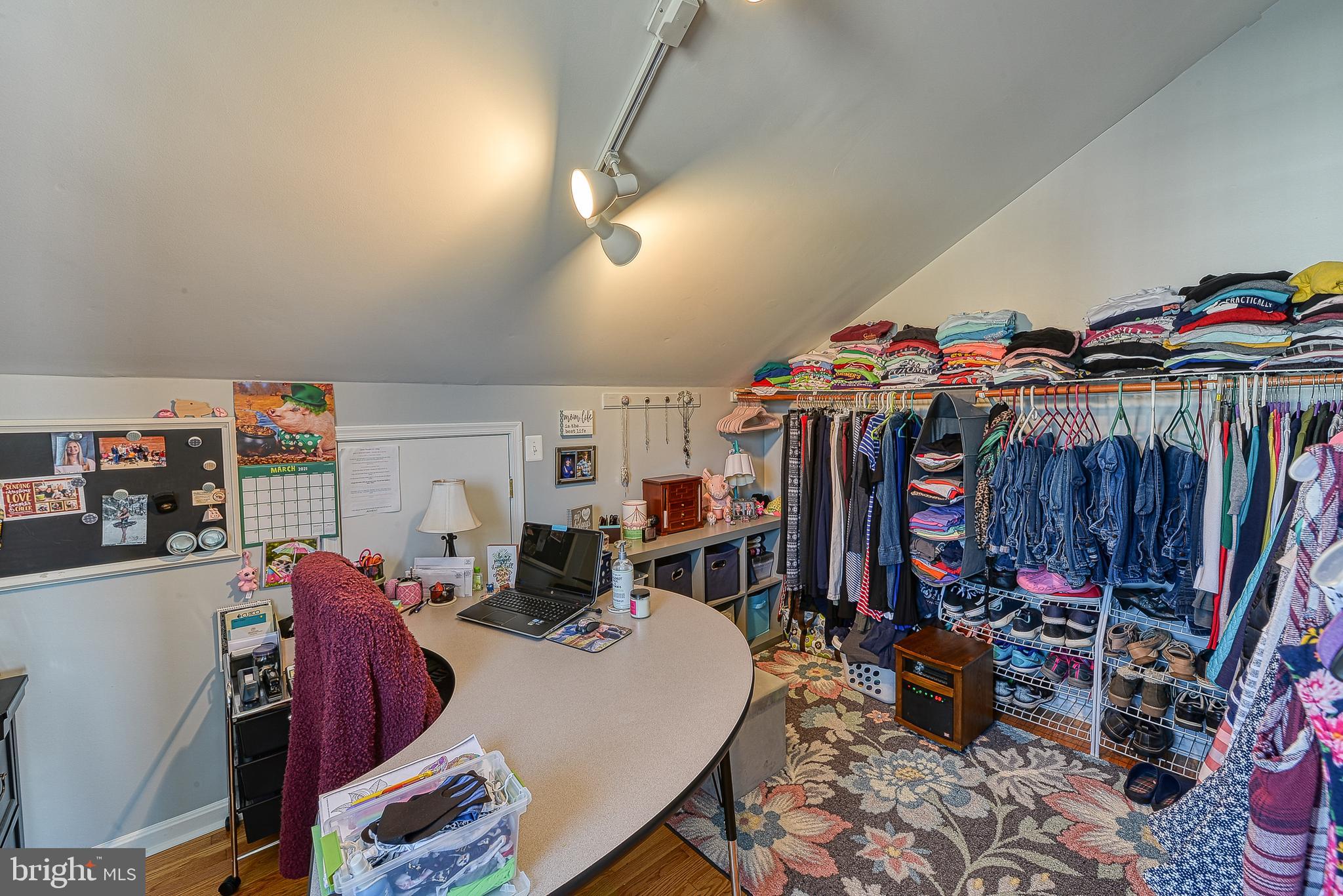 5900 Woodberry Farm Road Orange, VA 22960 - Photo 51 of 99 Hers Walk In Closet