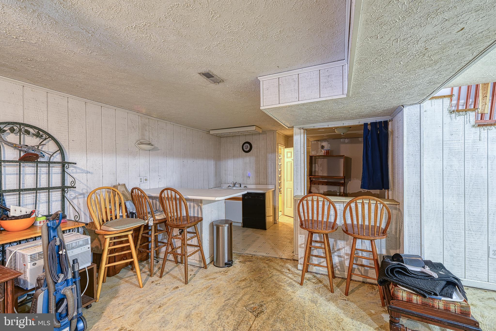 5900 Woodberry Farm Road Orange, VA 22960 - Photo 74 of 99 Basement Bar Area