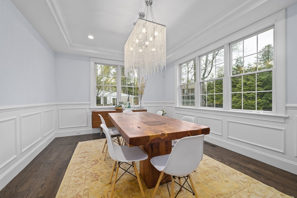 11 Woodhaven Road Newton, MA 02468 - Photo 12 of 42
