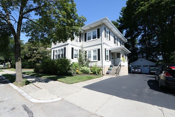 83-85 Warwick Road Newton, MA 02465 - Photo 3 of 29