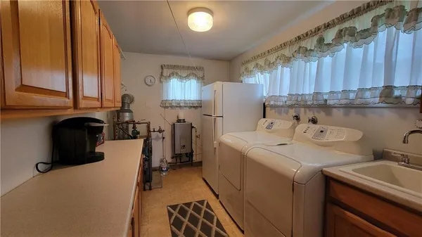 $97,900 | 330 Clark Street, Hooversville, PA 15936