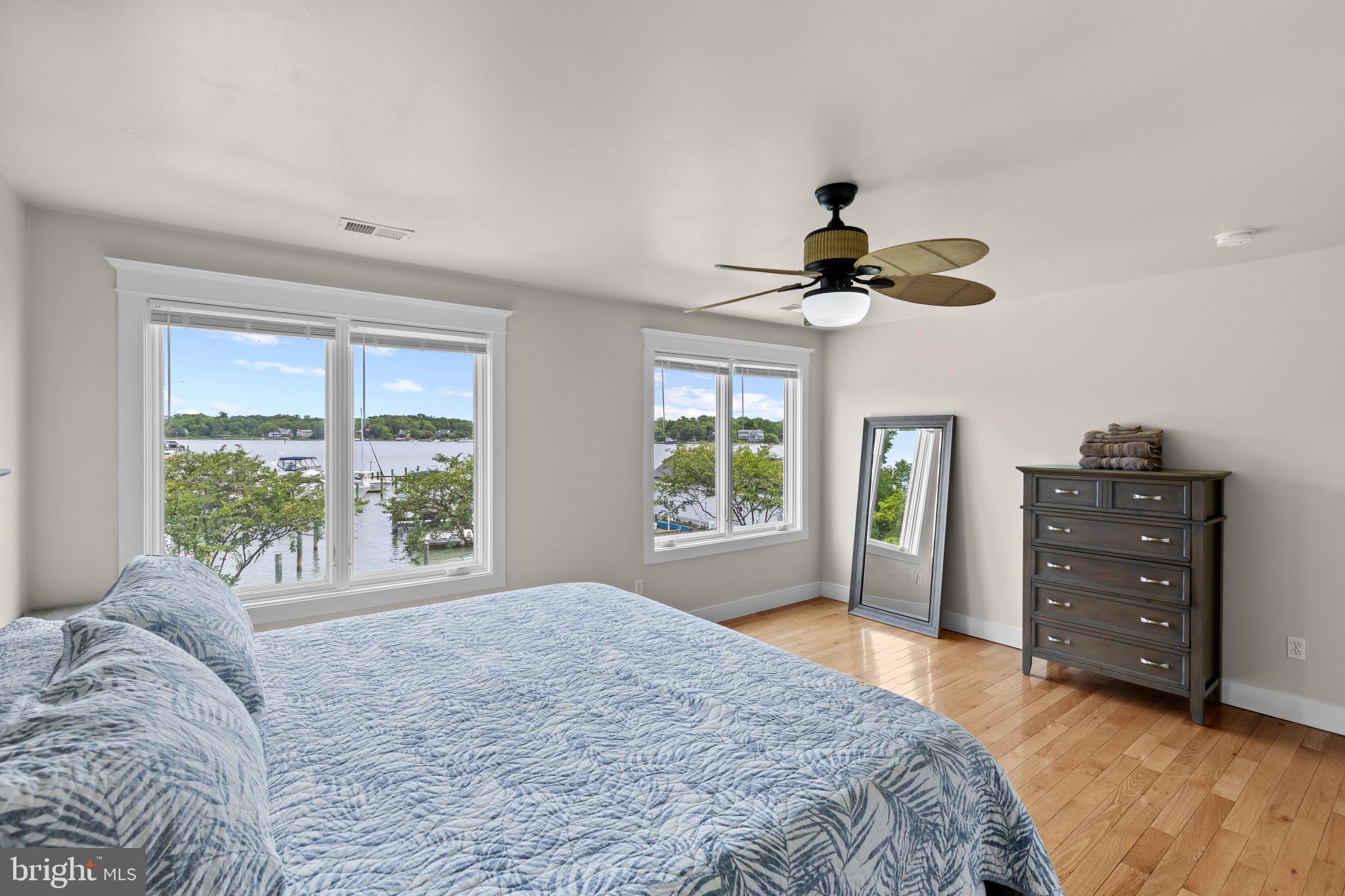 3733 Thomas Point Road Annapolis, MD 21403 - Photo 37 of 46 Bedroom #3