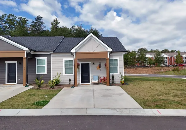 $259,900 | 51 Grove Loop, Blue Ridge, GA 30513