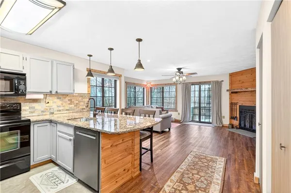 $270,000 | 1245 Tanyard Lane, Hidden Valley, PA 15502