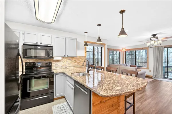 $270,000 | 1245 Tanyard Lane, Hidden Valley, PA 15502