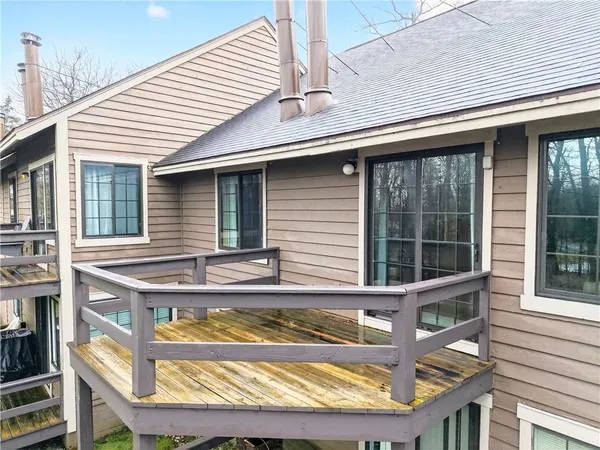 $270,000 | 1245 Tanyard Lane, Hidden Valley, PA 15502