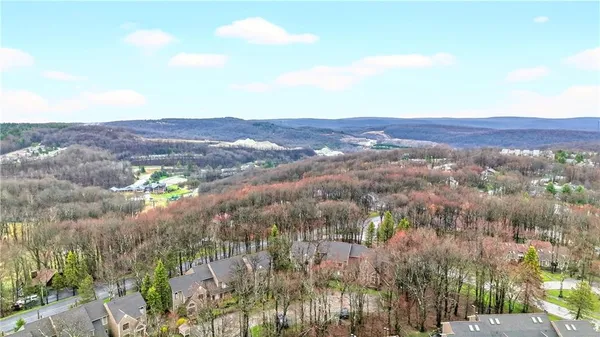 $270,000 | 1245 Tanyard Lane, Hidden Valley, PA 15502