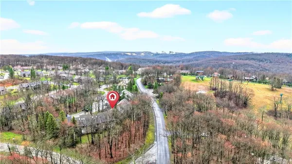 $270,000 | 1245 Tanyard Lane, Hidden Valley, PA 15502