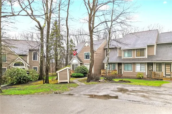 $270,000 | 1245 Tanyard Lane, Hidden Valley, PA 15502