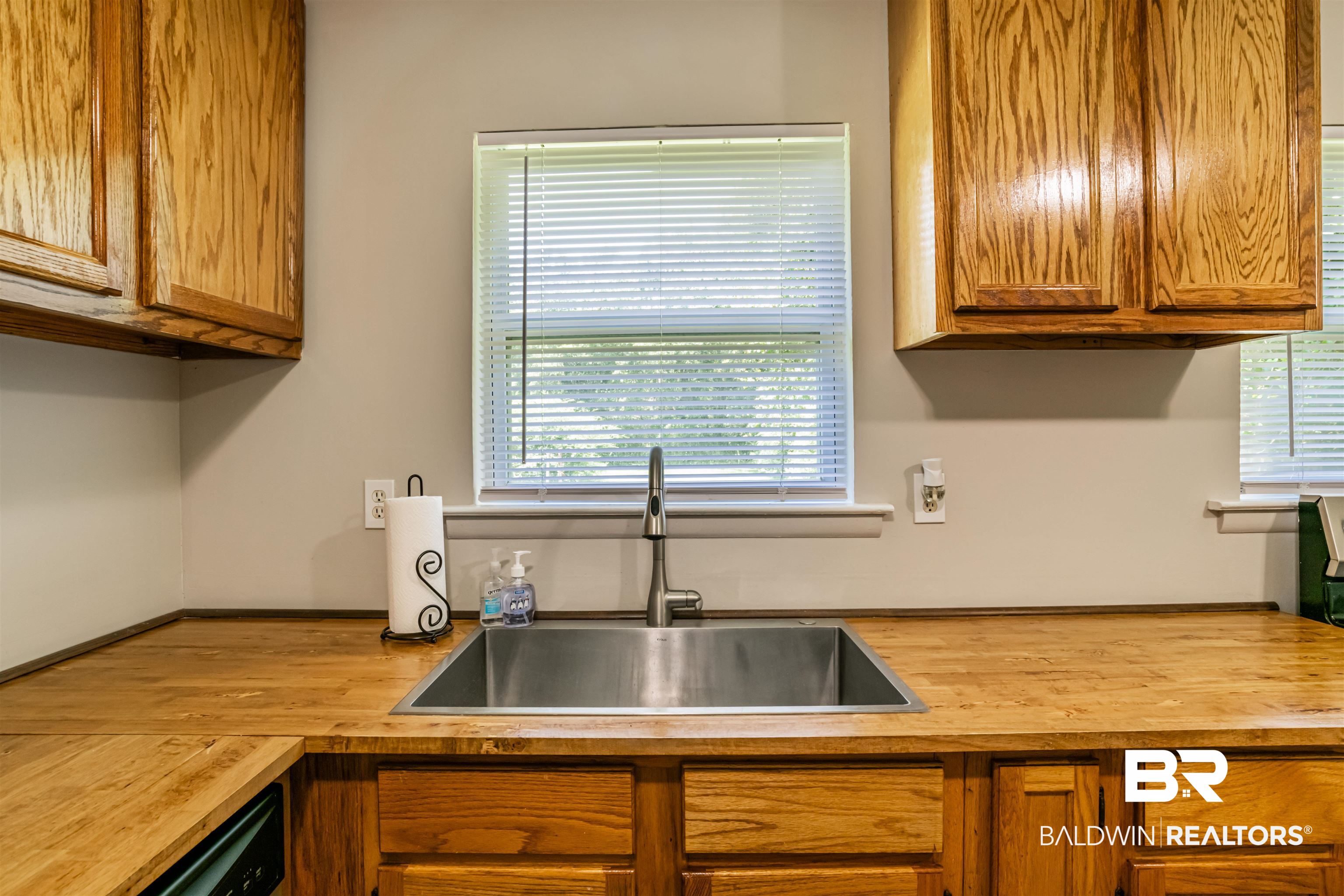 11020 Pioneer Road Theodore, AL 36582 - Photo 17 of 26