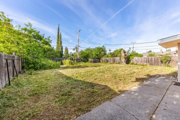 $390,000 | 3729 Milton Way, North Highlands, CA 95660