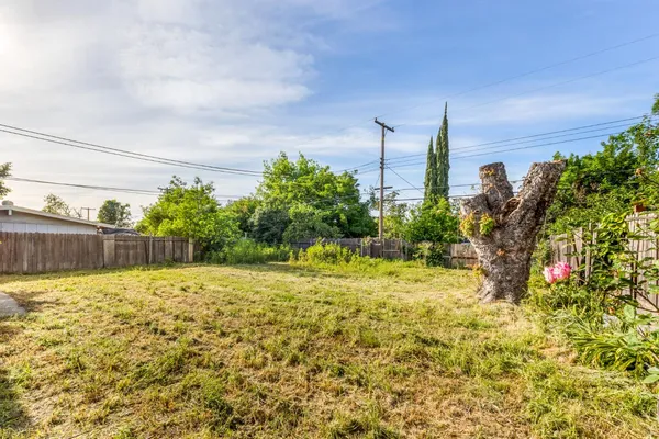 $390,000 | 3729 Milton Way, North Highlands, CA 95660