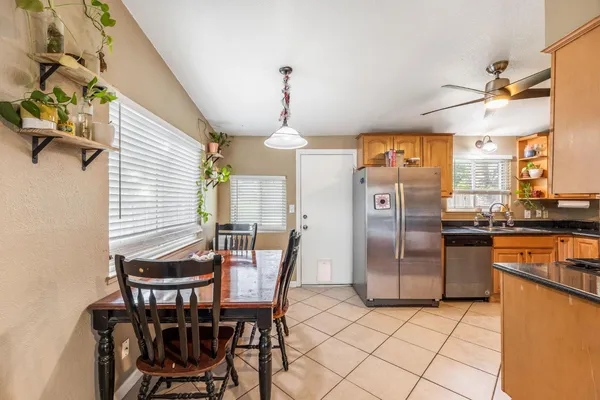 $390,000 | 3729 Milton Way, North Highlands, CA 95660