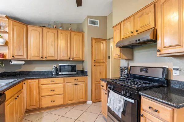 $390,000 | 3729 Milton Way, North Highlands, CA 95660