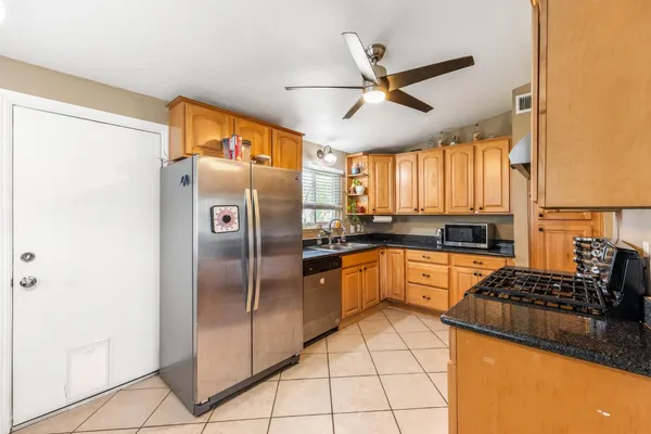 $390,000 | 3729 Milton Way, North Highlands, CA 95660