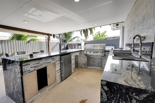 $849,900 | 16911 Southwest 115th Avenue, Miami, FL 33157