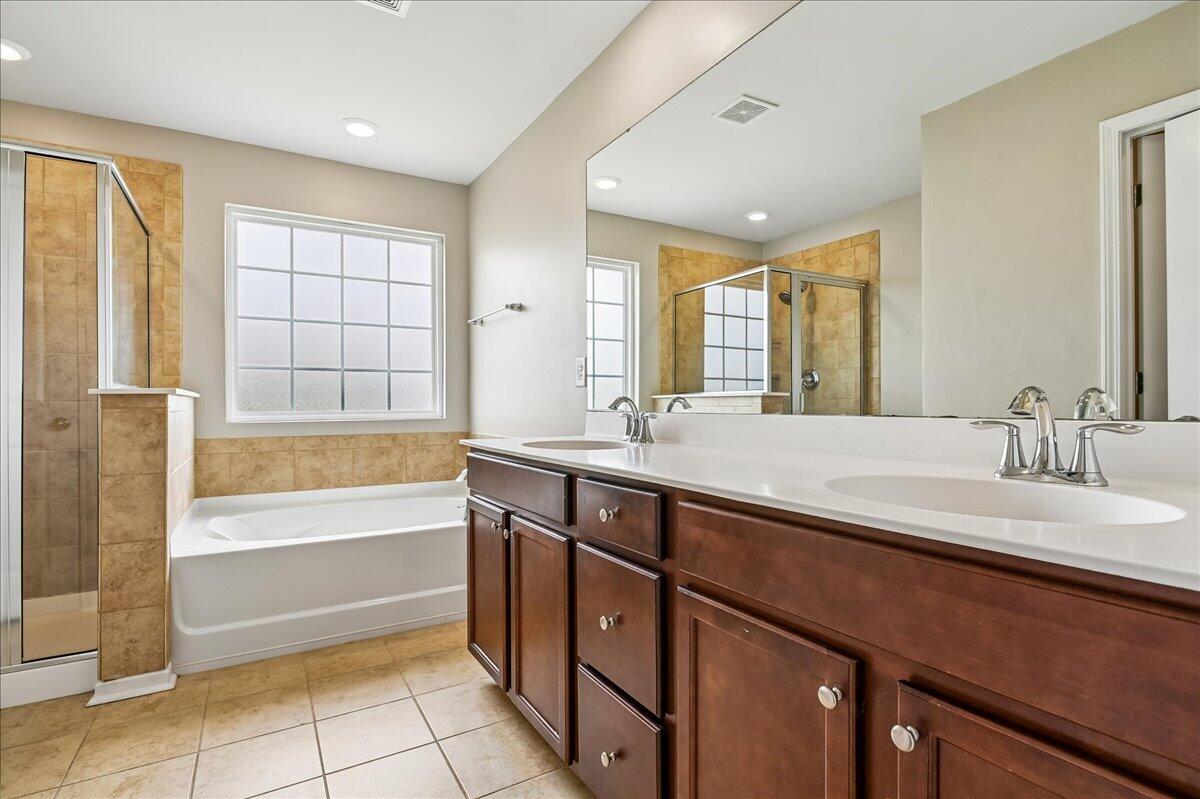 9906 Winged Elm Street Ladson, SC 29456 - Photo 41 of 80 51-Primary Bath