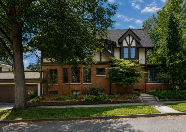 $1,025,000 | 920 Lincoln Avenue, St. Paul, MN 55105
