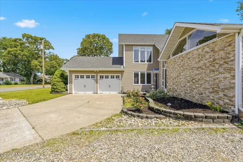 $730,000 | 14 Scheiber Drive, Brick, NJ 08723