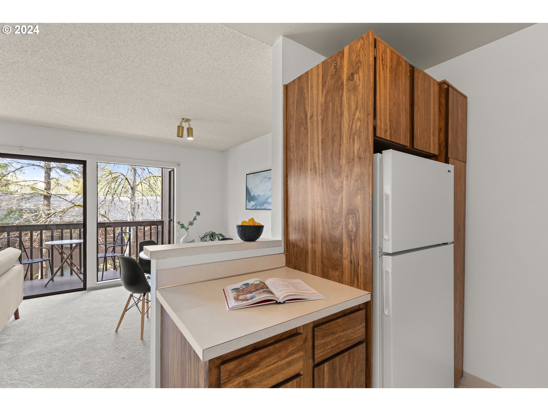 7540 Southwest Barnes Road Portland, OR 97225 - Photo 12 of 20 Gallery Image 12