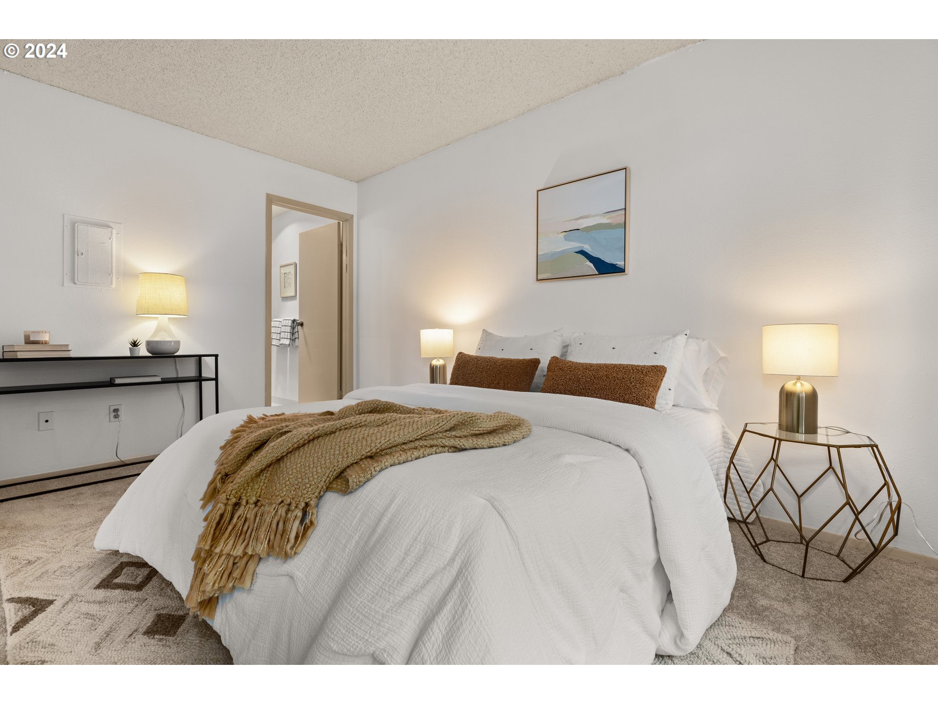 7540 Southwest Barnes Road Portland, OR 97225 - Photo 14 of 20 Gallery Image 14