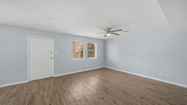 $995 | 12033 18th Street, Unit 3, Santa Fe, TX 77510