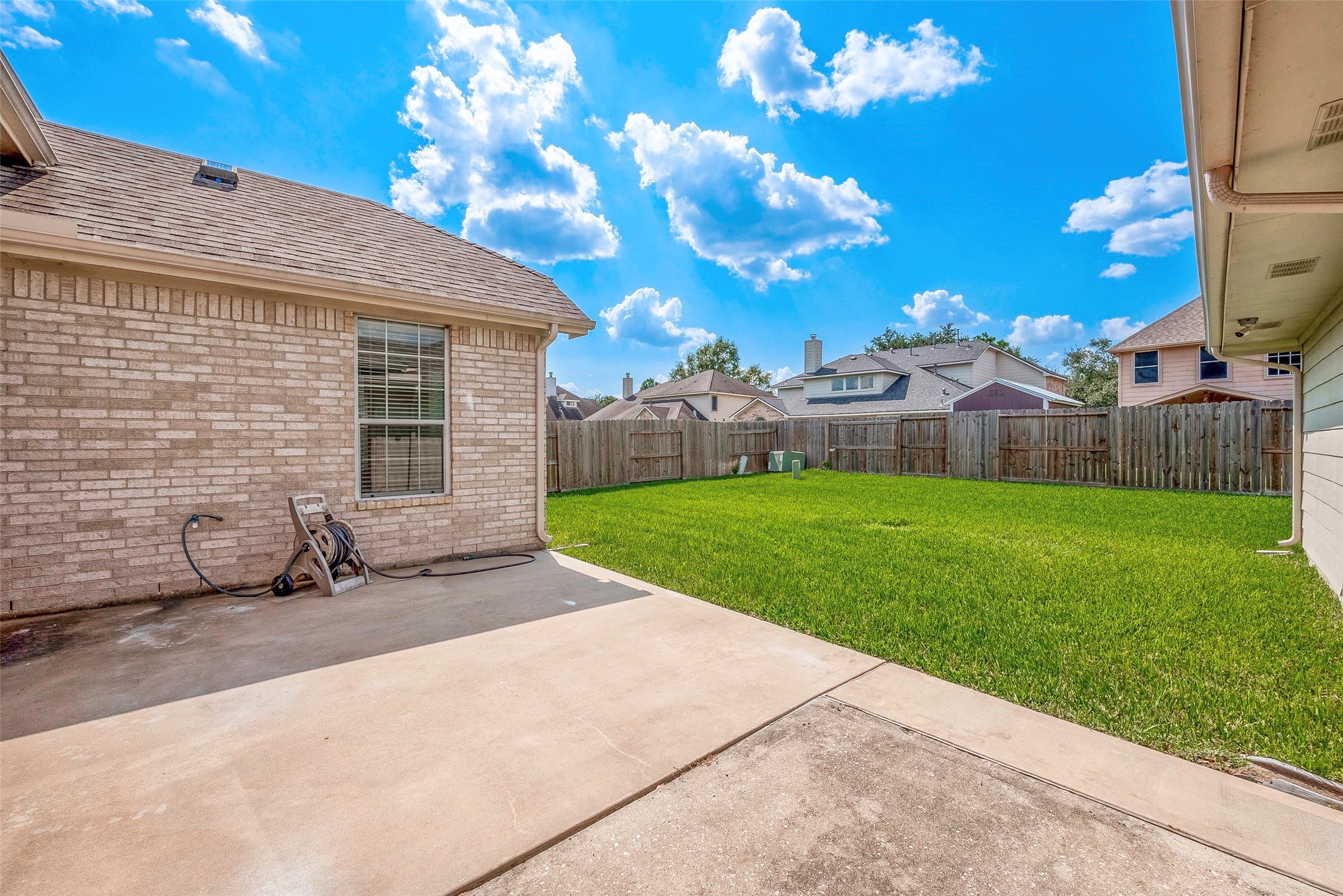 5506 Flower Grove Court Rosharon, TX 77583 - Photo 28 of 30 Patio view on the backyard