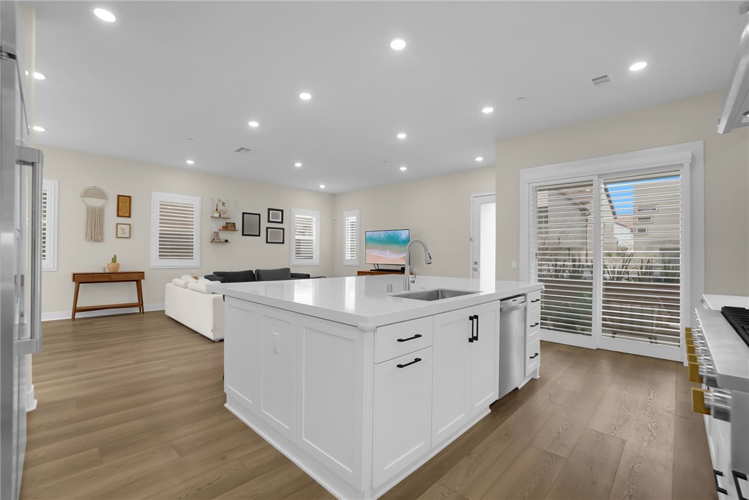 27014 Declaration Road Valencia, CA 91381 - Photo 8 of 30